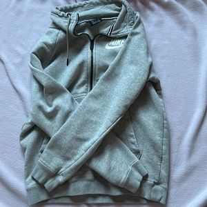 nike,small,gray